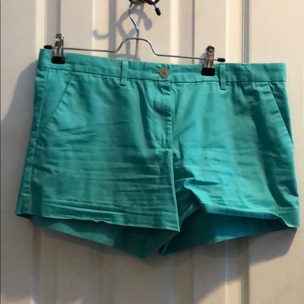 Gap mint green shorts
